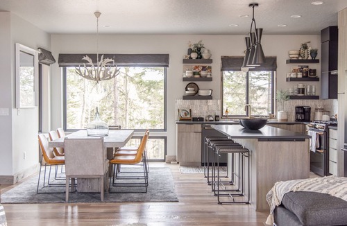 Beaver Ski Chalet | The Boulders, Ski-in/Ski-out at Eaglepoint Resort 305 N. Summit Dr. Beaver