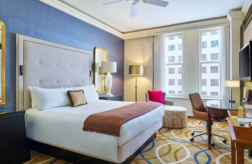 Uptown Hotel | The Brown Palace | Queen City View | Timeless Stay, Spa Reset, Central | 2 Units