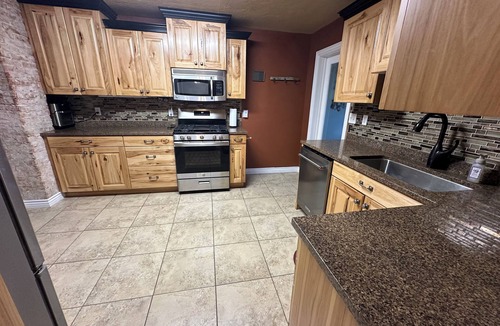 Vernal House | The Gathering Place - Large home, 6 bedrooms, 11 beds, beautiful fenced backyard