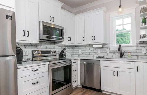 Mount Dora House | The Gertrude * 3 min walk to Downtown Mt. Dora!