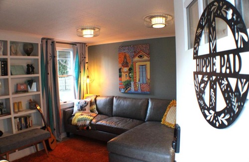 Abingdon Apartment | The Hippie Pad