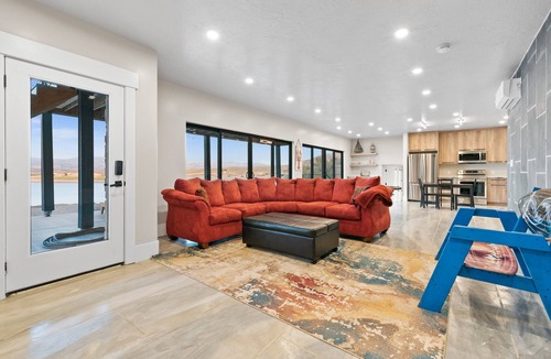 Levan House | The Lighthouse ON YUBA Lake front private beach boat dock 5 acre 17 beds 6 baths