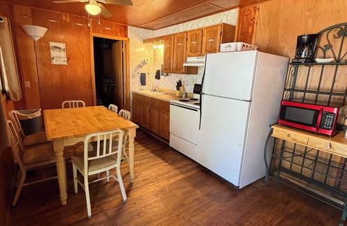 Rye Cabin | The Lodge Cabin #3