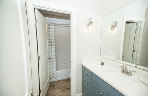 Washington Fields Apartment | The Oasis by Freedom Vacation Rentals