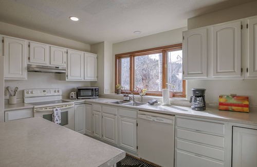San Juan River Village House | The perfect hideaway among the pines in San Juan River Village.