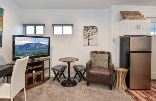 East Boulder Apartment | The Studio - FIFA Ready!