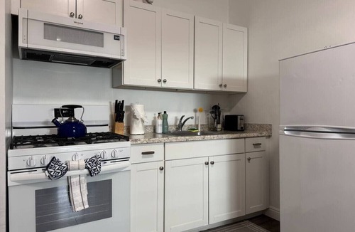 Fairpark Condo | The Summit: Downtown SLC/Pets OK/W&D/Fireplace