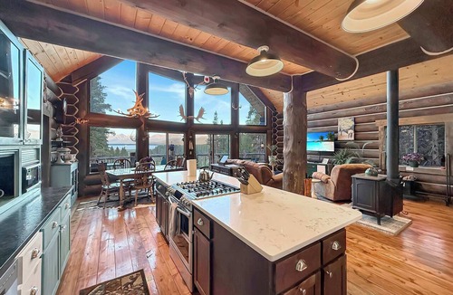 Leadville Cabin | The Tennessee Pass A-frame Cabin — 9 Acres | Mt Elbert Views | Wood Stove | Sleeps 4