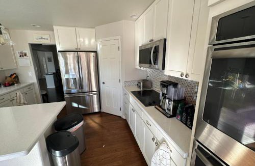 Fort Collins House | Tiller House - Savannah Room