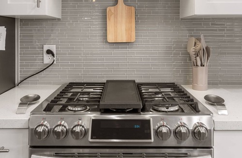 Parowan House | Timeless Hive: Dual Primary + Dual Kitchen, Five-Bedroom, 3600 SF Family Retreat