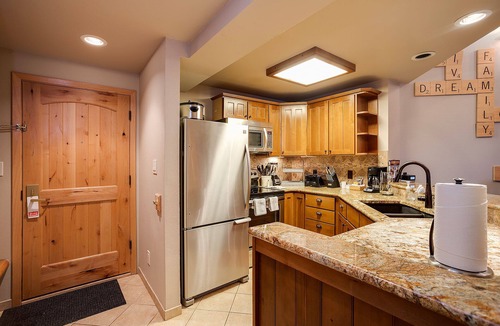 Steamboat Springs Condo | TR1302 | Nicely Updated Condo | Ski Lockers | A/C | 10 Hot Tubs
