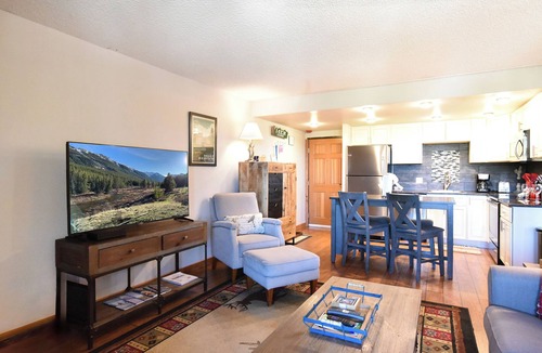 Peak 9 Condo | Trails End Sweet Dreams Condo: Stroll to Main Street, Lifts