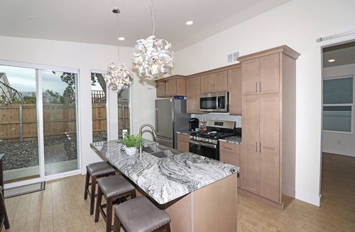 Grand Junction House | Tranquil Haven Modern Design Central Location Garage