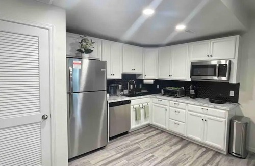 Colorado Springs Condo | Tranquil Haven: Luxurious and Spacious Guest Suite
