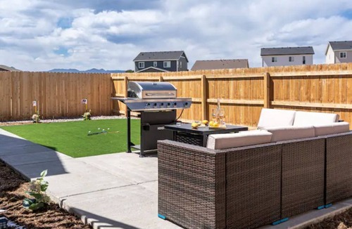 Colorado Springs Condo | Tranquil Haven: Luxurious and Spacious Guest Suite