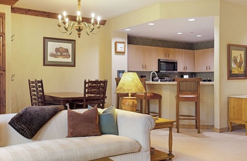 Highlands Townhomes Condo | True Ski-In/Out - Highlands Slopeside Condo