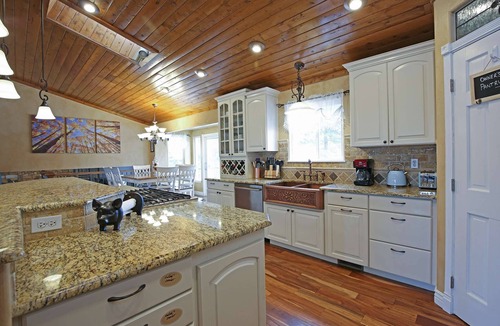 Gleneagle House | Unforgettable Mansion | 5 Min to USAFA North Gate | Luxury 5BR for Academy Families