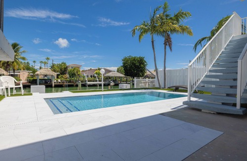 Key Colony Beach House | Unit 24a - 240 9th Street: 3 BR, 3 BA Duplex in Key Colony Beach, Sleeps 8