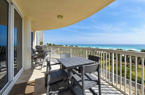 Destin Condo | Updated beachfront condo! Book now! 💙🏖☀