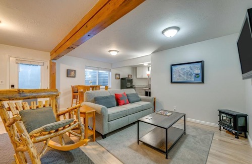 Sandy Apartment | Updated Home w/Mtn Views: 8 Mi to Snowbird Resort