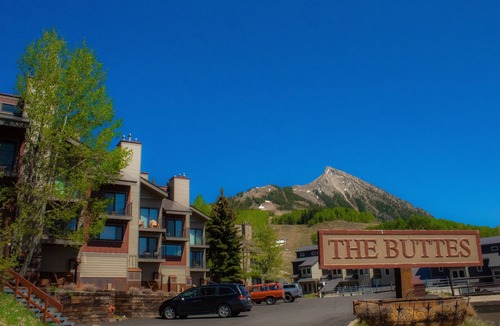 Mount Crested Butte Condo | Upgraded, Slopeside Condo, Walk to the Base Area or Transit Center