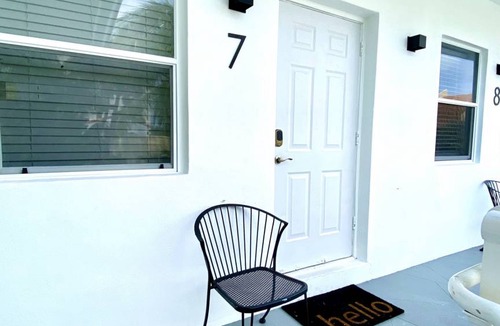 Hollywood South Central Beach Condo | 70 m² Condo ∙ 1 bedroom ∙ 3 guests