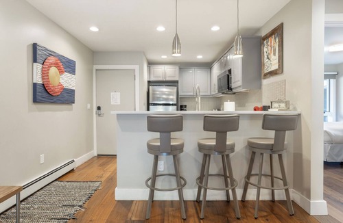 Vail Condo | Vail 21 Condo 302 | Remodeled 2BR Steps from Gondola