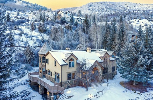 Edwards House | Vail/Beaver Creek luxury 5 br home with shuttle access to BC. Dogs ok