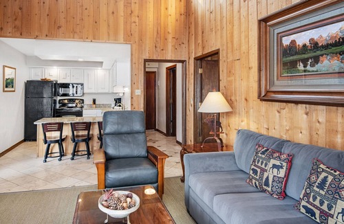 Vail Condo | Vail top-floor Condo, Pool, Hot Tub | W403