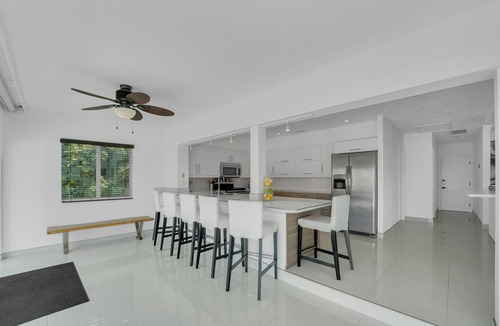 Pompano Beach House | Views-Views-Views! Intracoastal Waterfront Property Walking distance to Beach