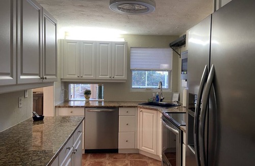 Sarasota House | Villa Paradiso - Private Saltwater Pool - 5 Min to Siesta Key