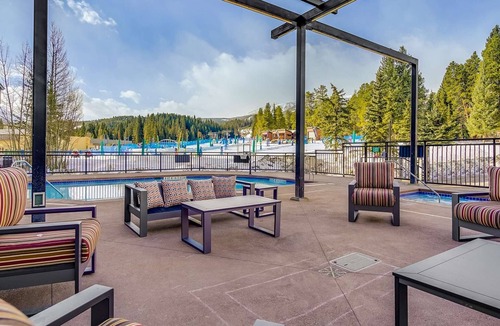 Peak 9 Apartment | Village at Breckenridge Studio 4505 - Ski-In/Ski-Out!