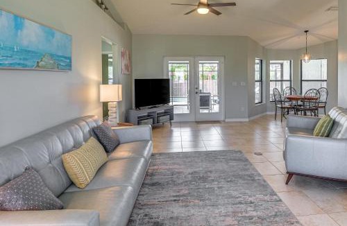 Marineland Acres House | Walk to Beach! Palm Coast Oasis w/Pool