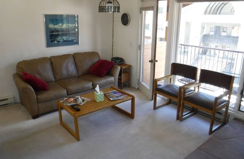 Historic District Condo | Walk to Lifts and Town