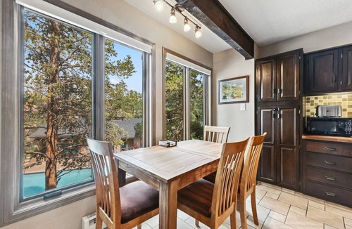 Warrior's Mark Condo | Walk to Main St | Pool & Hot Tub