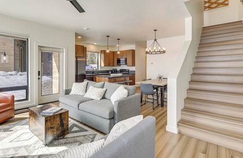 Silvercreek House | Walk to Ski Lift: Granby Ranch Family Retreat!