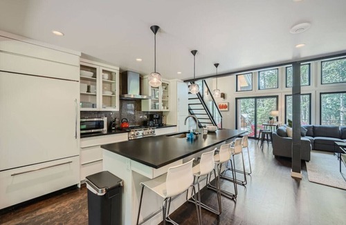 Vail House | Wapo chalet | Luxe 4BR Vail Chalet Near Village Hosted By Alpine Co-Hosts Vail, CO