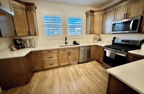 Salt Lake County House | Wasatch View Getaway | Theater & Spa Suite