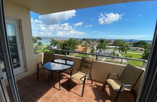Caloosahatchee Condo | Water Gulf Bay View Condo, pool, fishing +