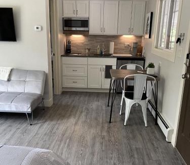 Redstone Apartment | Water's Edge Serenity King Studio In Redstone