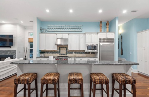 Cottage District House | WaterColor "Best of Both" 5BR, Sleeps 12, Western Lake