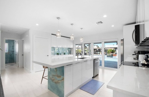 Isles of Capri House | Waterfront Heated Pool & Spa, 3 bedrooms , Isles of Capri near Marco Island.