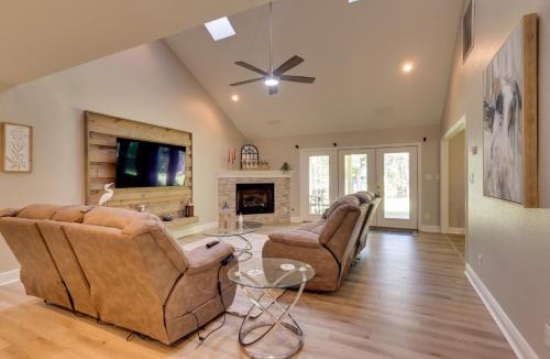 Tallahassee House | Waterfront Home w/Fishing Dock in Tallahassee!