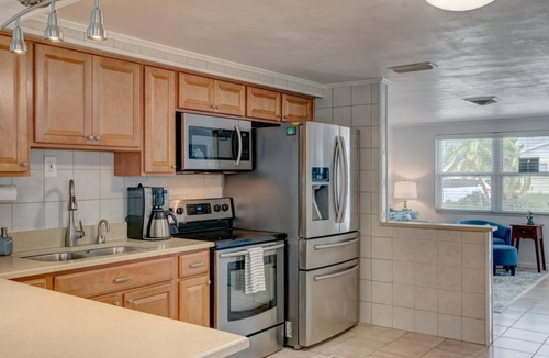 Hudson House | Waterfront Oasis! Private Pool, Dock, Kayaks, Paddle Board, Fishing & More – Relax & Enjoy the Gulf!