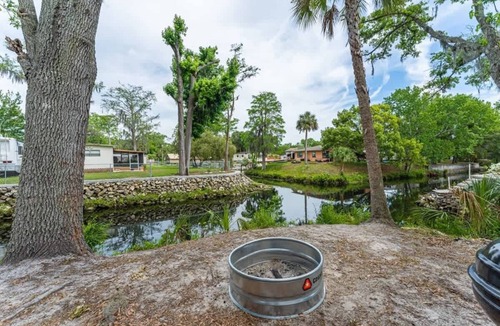 Chassahowitzka Cabin | Waterfront River Cabin | At Seven Sisters Springs