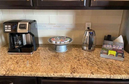 Arvada House | Welcome CU Graduation Families|Sleeps 10|Gather