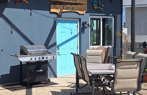 Edgewater Apartment | Welcome to Casita Canal! Fabulous studio apartment on a canal with a pool.