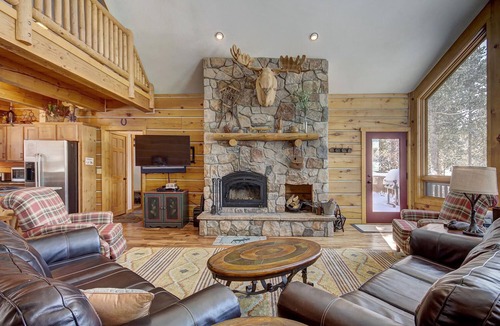Breckenridge Cabin | Welcome to Lucky Us Cabin! Private + Close to Town