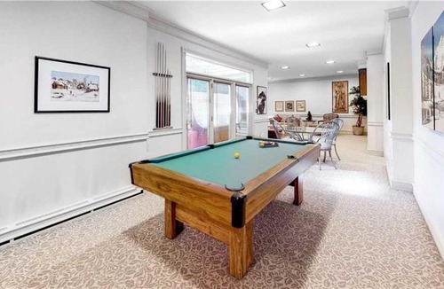 West End House | West End Splendor House