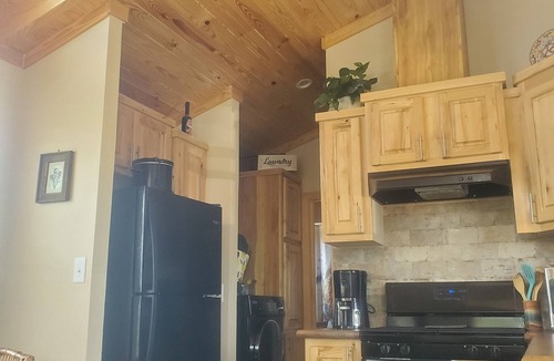 Ignacio Cabin | Where the Buffalo Roam. Private mountain views